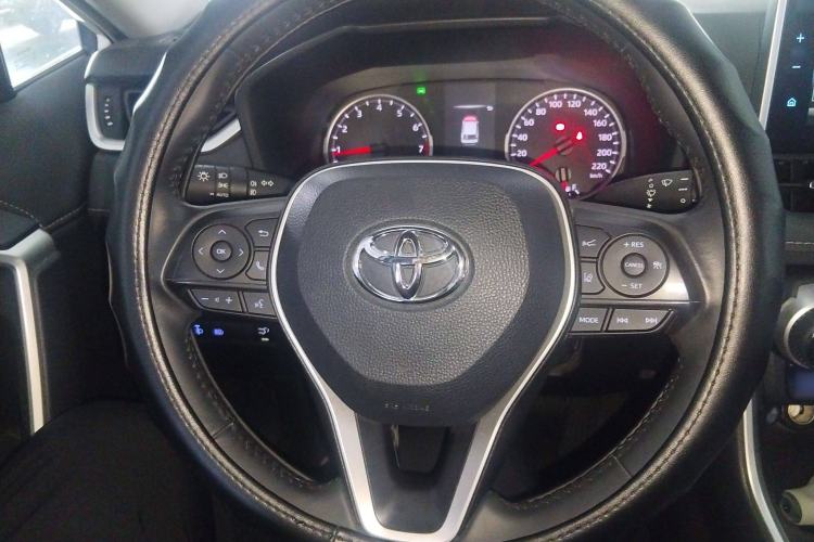 Used Toyota Wildlander 2021 2.0L CVT Two-Wheel Drive Luxury Edition
