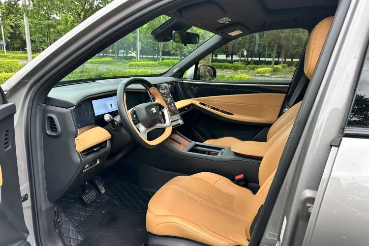 Used  L7 2023 1.5T 115 km PLUS
