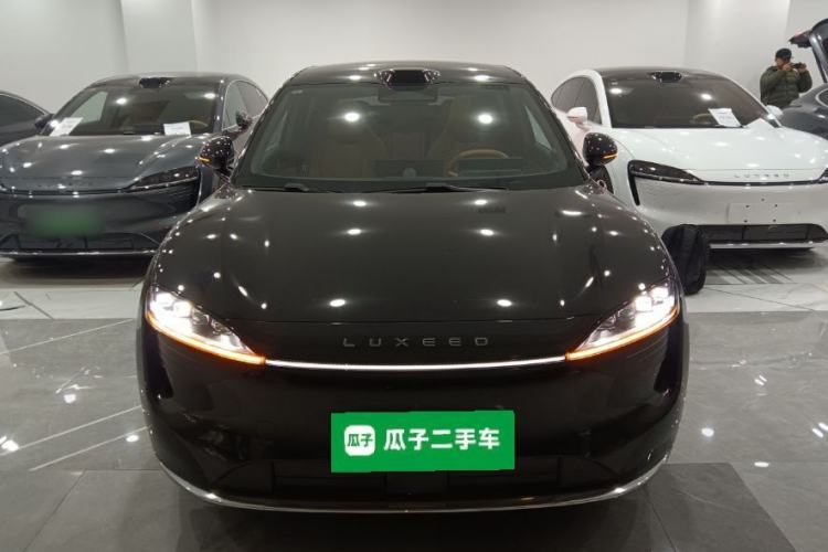 Used Hima Luxeed R7 2024 All-Electric 736 km Ultra
