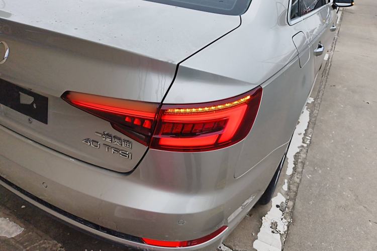 Used Audi A4L 2018 30th Anniversary Edition 40 TFSI Fashion Model
