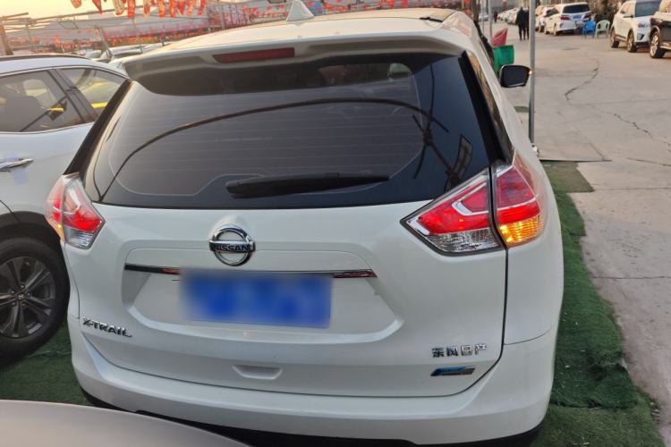 Used Nissan X-Trail 2015 2.0L CVT Comfort MAX Edition 2WD