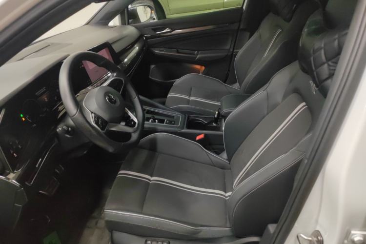 Used Volkswagen Golf 2023 Facelift 280TSI DSG R-Line Lite
