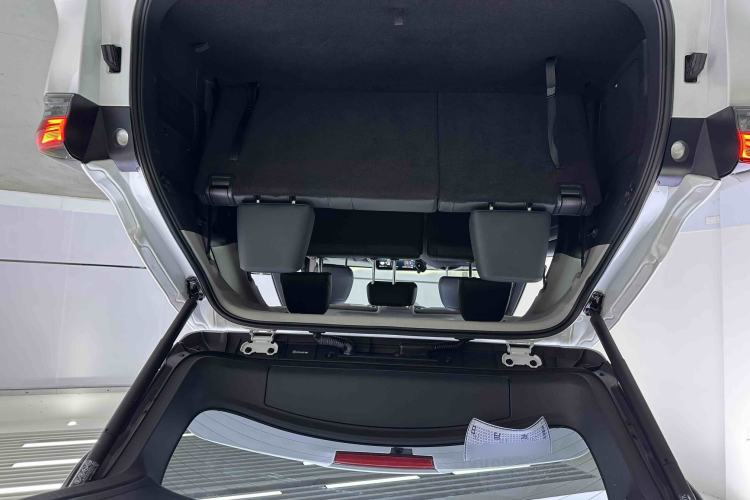 Used Toyota Highlander 2024 2.5L Smart e-Power Dual-Motor All-Wheel-Drive Supreme Edition – 7 Seats
