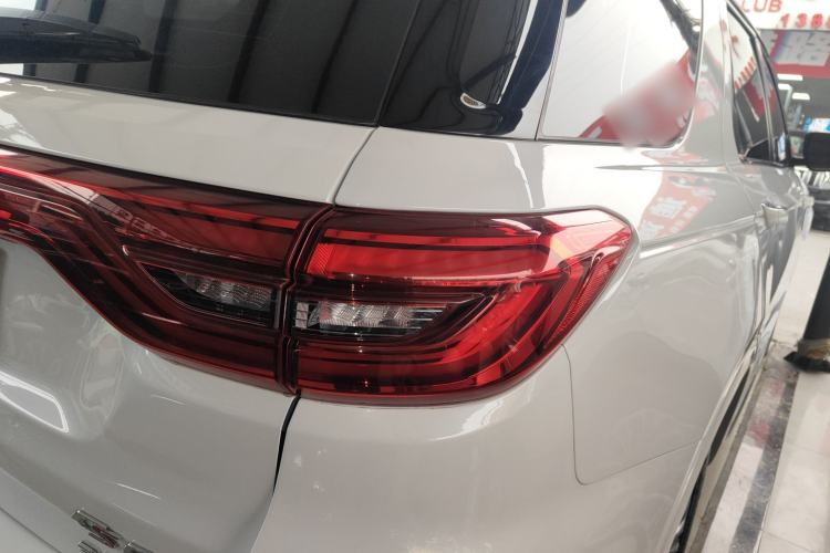 Used Changan CS95 2021 2.0T Two-Wheel Drive Luxury Version
