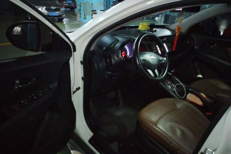 Used Kia Sportage R 2014 2.0L Automatic Two-Wheel Drive GLS Trim
