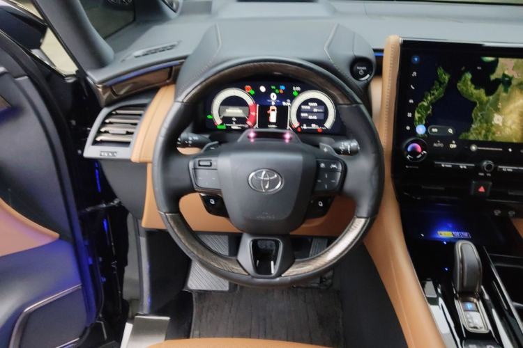 Used Toyota Alphard 2024 Dual-Engine 2.5L Deluxe Edition
