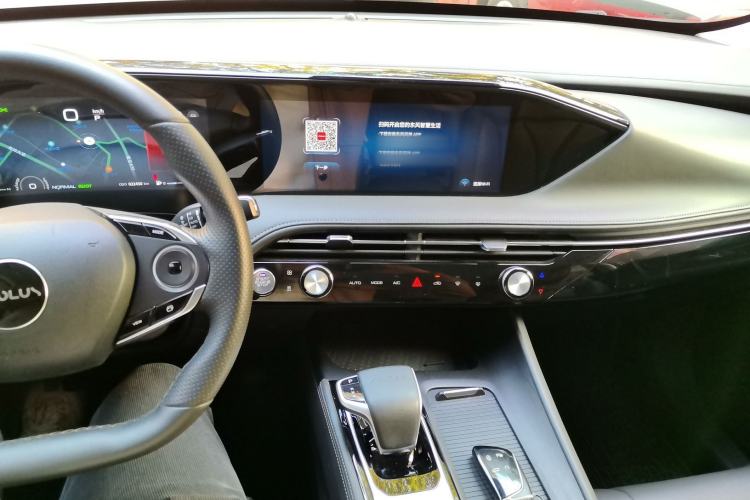 Used Dongfeng Aeolus Huge 2022 Mach Dual-Motor 1.5T MHD Dare-to-Dream Edition