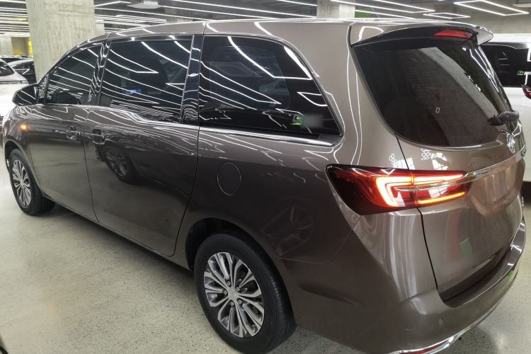 Used Buick GL8 2022 Land Cruiser Executive Class 652T Comfort Model
