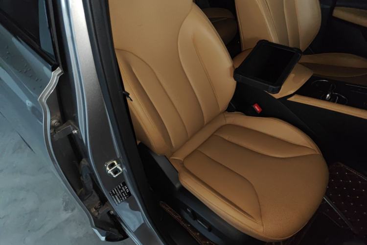 Used Roewe RX5 2023 1.5T Prestige Sliding-Screen Version
