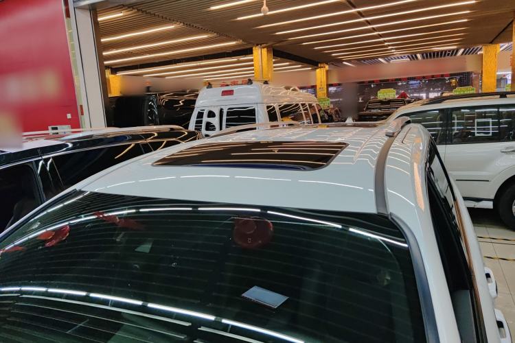 Used Toyota Granvia 2024 2.5L Hybrid Luxury Edition
