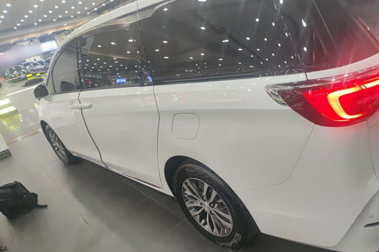 Used Buick GL8 2023 ES Lu Zun Comfort Model