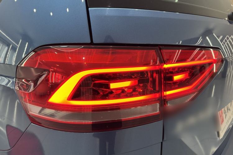 Used Volkswagen Touran 2018 Volkswagen Touran L 280TSI DSG Comfort Edition 7 Seats China V Emission Standard