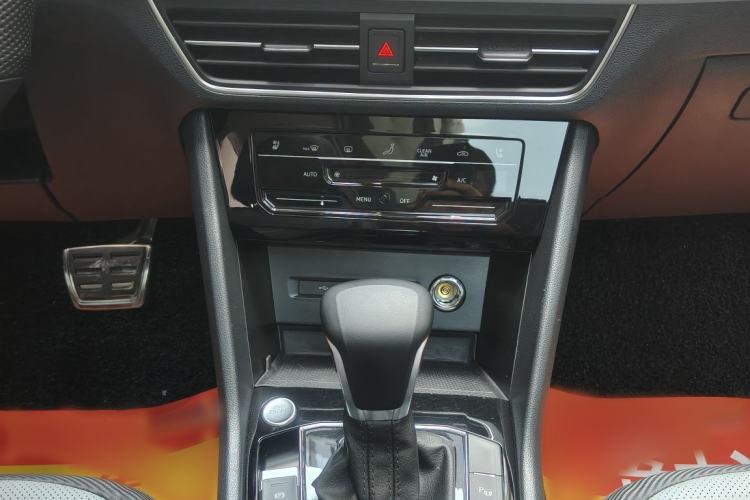 Used Volkswagen Tiguan L 2023 330TSI Automatic Two-Wheel Drive R-Line Flagship Edition