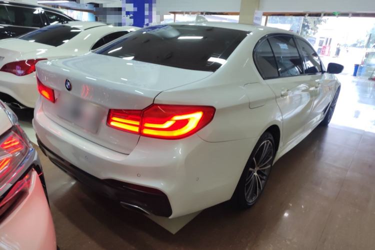 Used BMW 5 Series 2019 Facelifted 530Li Leading Edition M Sport Package

