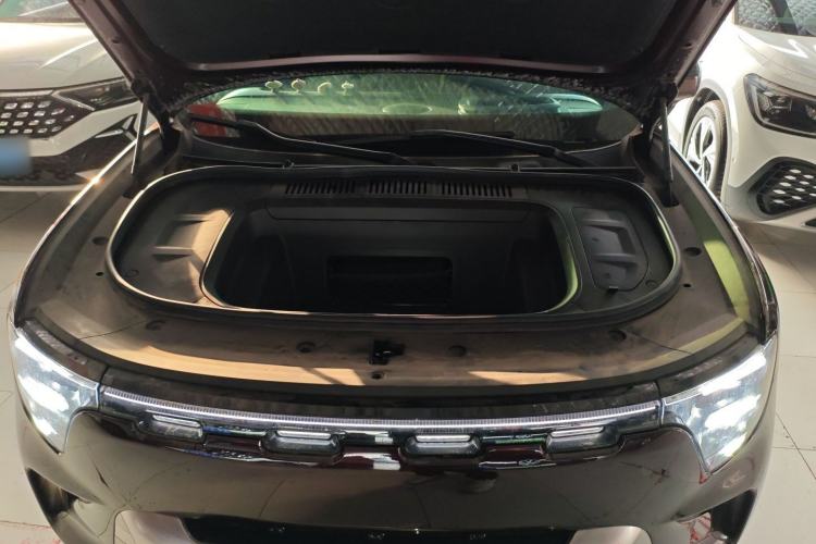 Used  #5 2024 Ultra-Long Range Extraordinary Journey Luxury Edition