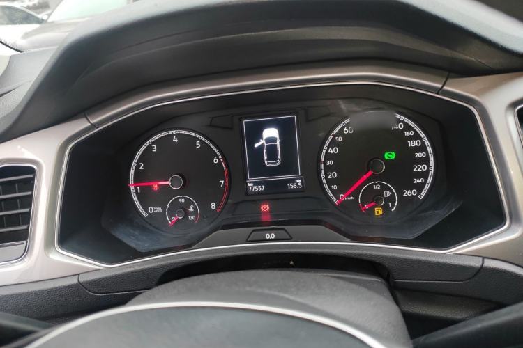 Used Volkswagen T-ROC 2018 280TSI DSG Two-Wheel Drive Advanced Version China V Emission Standard