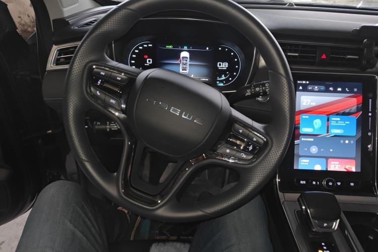 Used Roewe RX5 2023 PLUS 330TGI Automatic Trendsetting Smart Edition
