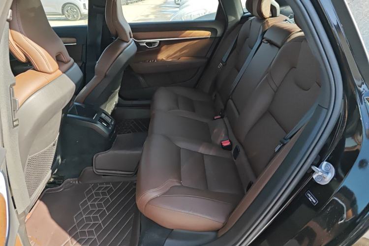 Used Volvo S90 2024 B5 Zhiyi Luxury Edition