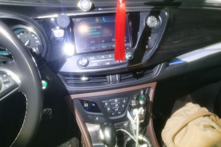 Used Buick Envision 2016 20T Two-Wheel-Drive Elite Model
