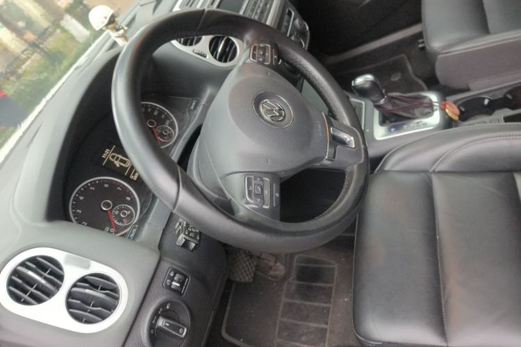 Used Volkswagen Tiguan L 2017 300TSI Automatic Two-Wheel Drive Silk Road Comfort Edition
