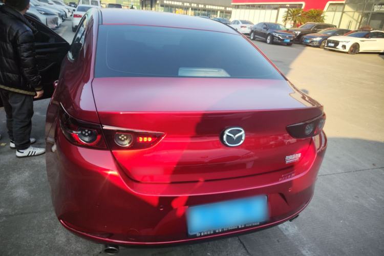 Used Mazda Mazda 3 Axela 2020 1.5L Automatic Luxury Version