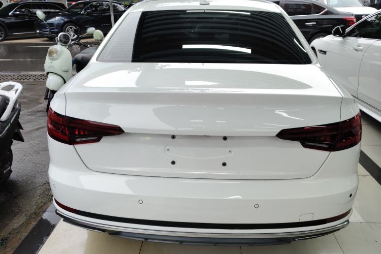 Used Audi A4L 2019 40 TFSI Sporty Version China VI
