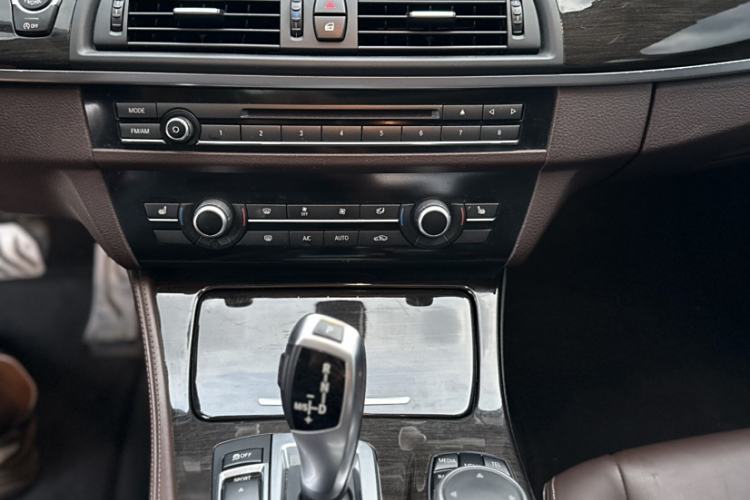 Used BMW 5 Series 2017 525Li Luxury Design Package
