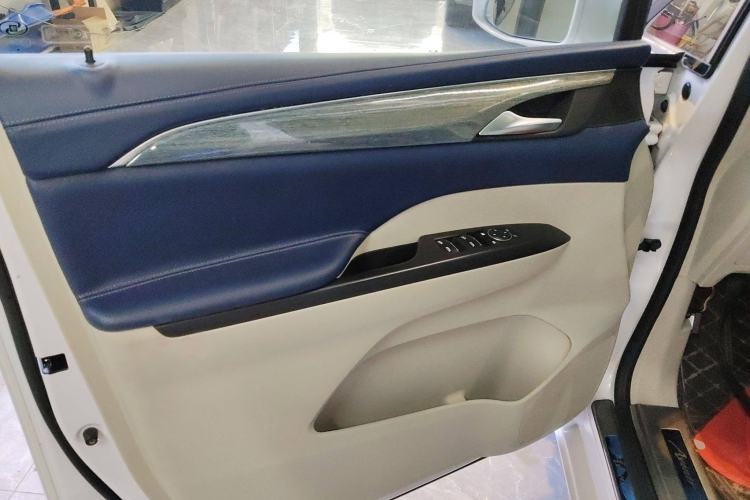 Used Buick GL8 2020 ES Land Cruiser 653T Comfort Edition
