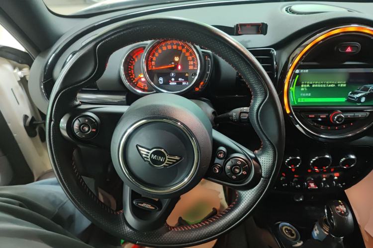 Used  Clubman 2018 1.5T COOPER Racing Driver
