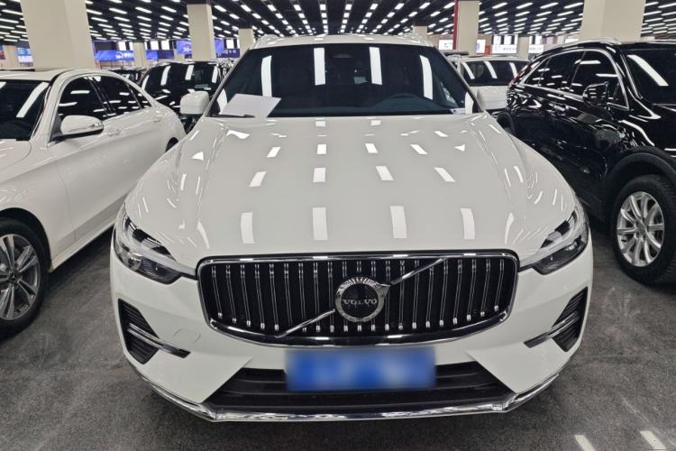 Used Volvo XC60 2022 B5 4x4 Zhiyi Luxury Edition
