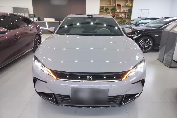 Used BYD Han 2025 EV with 701 km of Laser Radar-Enabled Intelligent Driving
