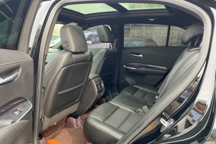 Used Cadillac XT4 2021 28T Two-Wheel Drive Tech Edition
