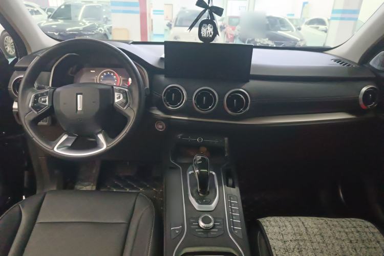 Used Wey VV6 2021 2.0T Two-Wheel Drive Smart Protection+
