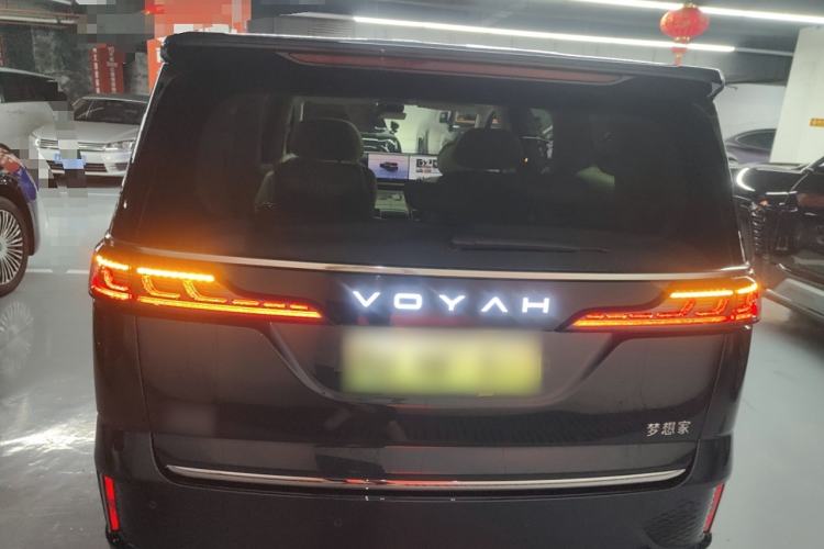 Used VOYAH Dream 2025 PHEV Four-Wheel-Drive Flagship Kunpeng Edition
