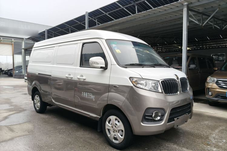 Used Jinbei New Hiace X30L 2023 1.5L Wealth Edition Van 2/5-Seater Air-Conditioned Model SWC15M
