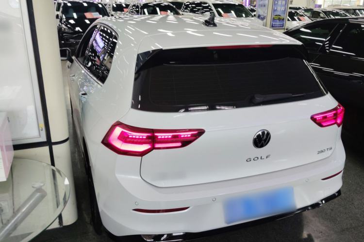 Used Volkswagen Golf 2023 Facelift 280TSI DSG R-Line Lite
