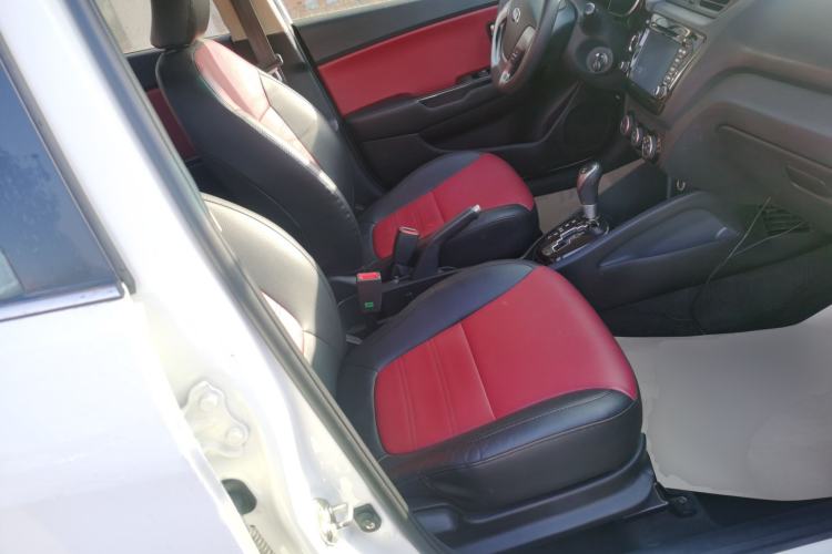 Used Kia K2 2015 Hatchback 1.4L AT GLS Cool Edition
