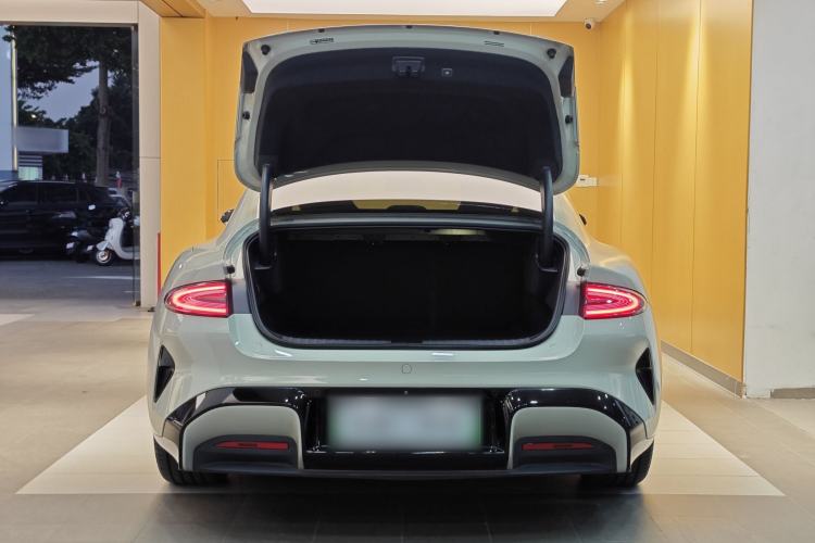 Used  SU7 2024 Rear-Drive Long-Range Intelligent Driving Version
