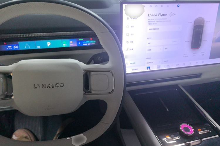 Used Lynk & Co 900 2025 2.0T Exploration Edition
