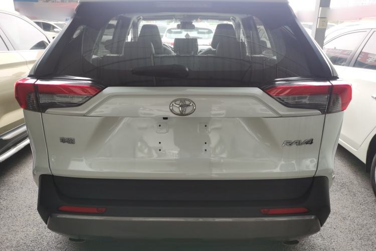 Used Toyota RAV4 2022 2.0L CVT Two-Wheel Drive Fashion Plus Edition