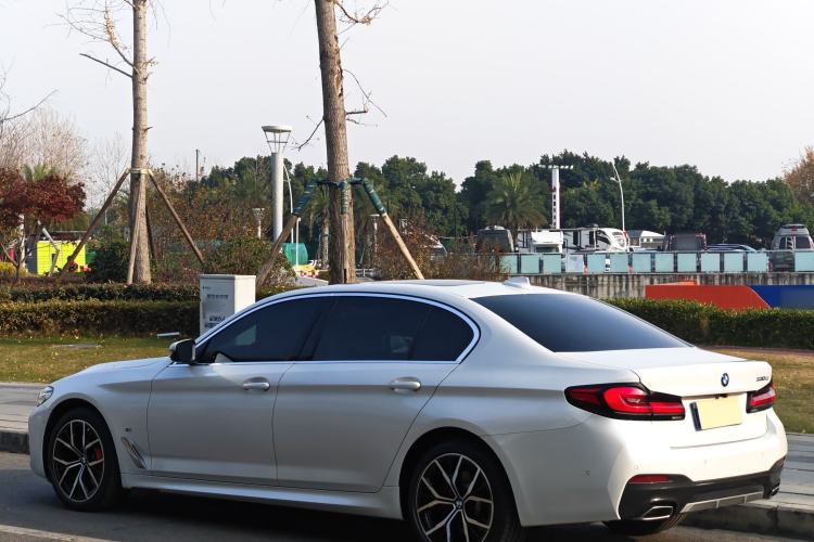 Used BMW 5 Series 2022 Restyled 530Li Luxury Edition M Sport Package
