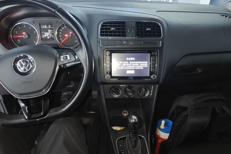 Used Volkswagen Polo 2016 1.6L Automatic Comfort Model
