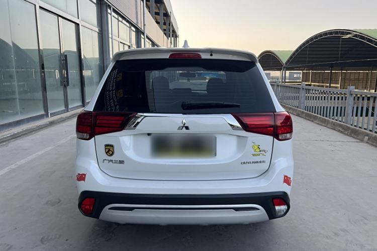 Used Mitsubishi Outlander 2020 2.0L Two-Wheel Drive Enjoyment Version 5 Seats
