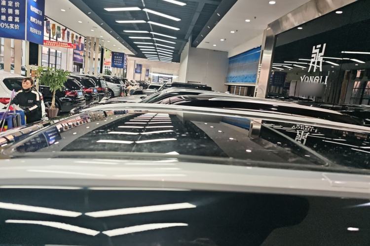 Used Toyota Highlander 2023 2.5L Smart Electric Hybrid Dual-Engine Four-Wheel Drive Prestige Version – 7 Seats