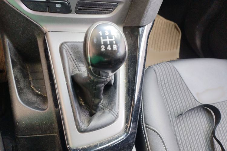 Used Ford Focus 2012 Hatchback 1.6L Manual Fashion Edition