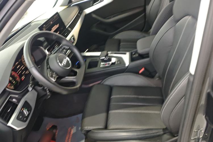 Used Audi A4L 2022 40 TFSI Luxury Dynamic Model