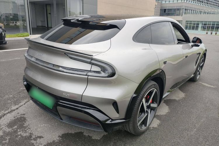 Used  YU7 2025 Ultra-Long Range High-Performance All-Wheel-Drive Max Edition
