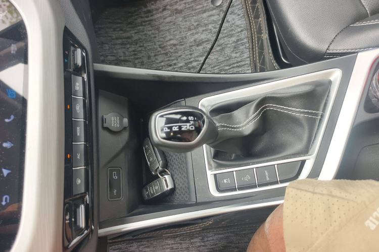 Used Geely Auto Vision X3 2019 Upgraded Model 1.5L CVT Prestige Version
