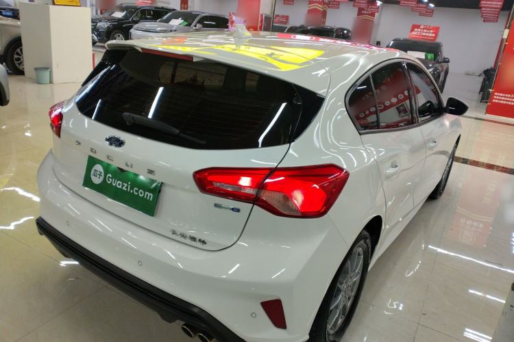 Used Ford Focus 2021 Hatchback EcoBoost 180 Automatic Titanium Edition
