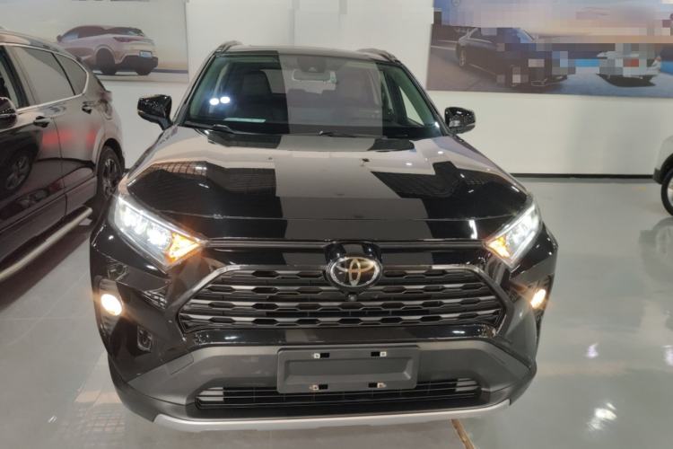 Used Toyota RAV4 2021 2.0L CVT Two-Wheel Drive Fashion Edition